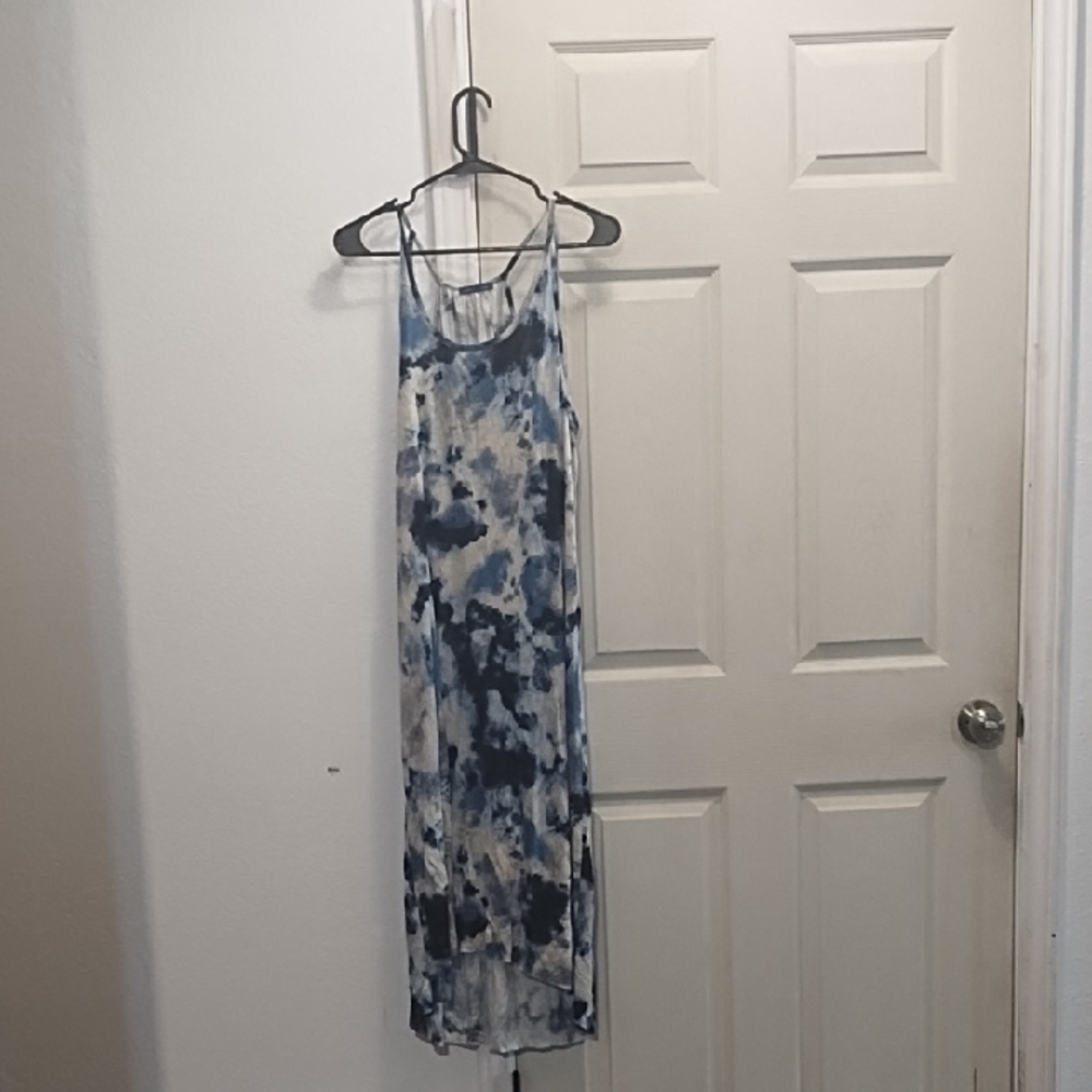 Sweet Claire Blue and White Sleeveless midi Dress